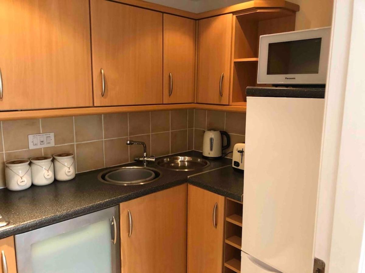 Lovely 1-Bed House In Стърлинг Екстериор снимка